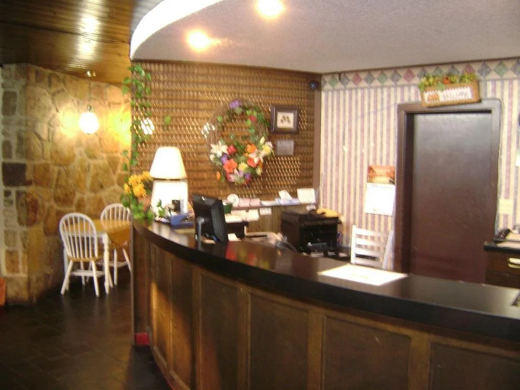 Photo - River Edge Inn