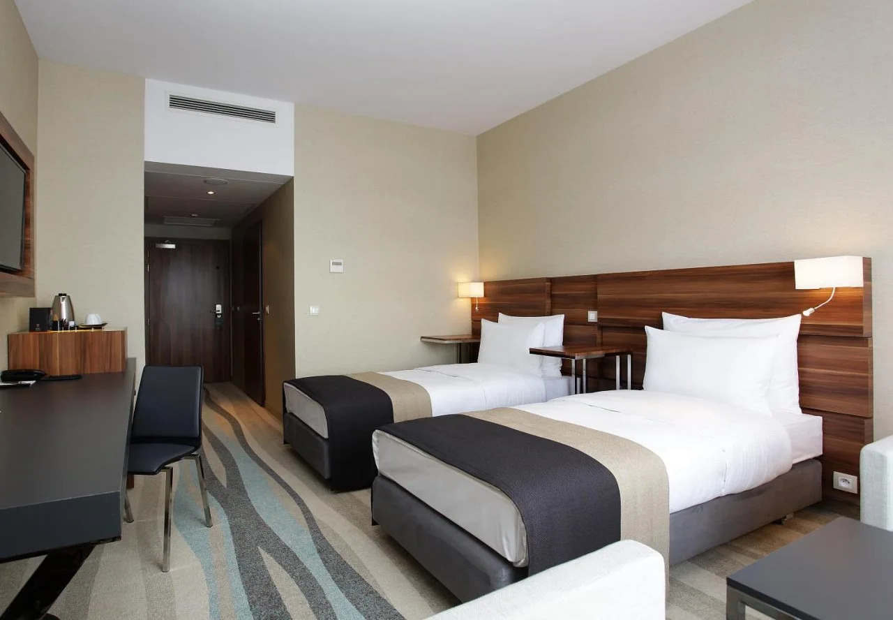 Photo - Warsaw Plaza Hotel