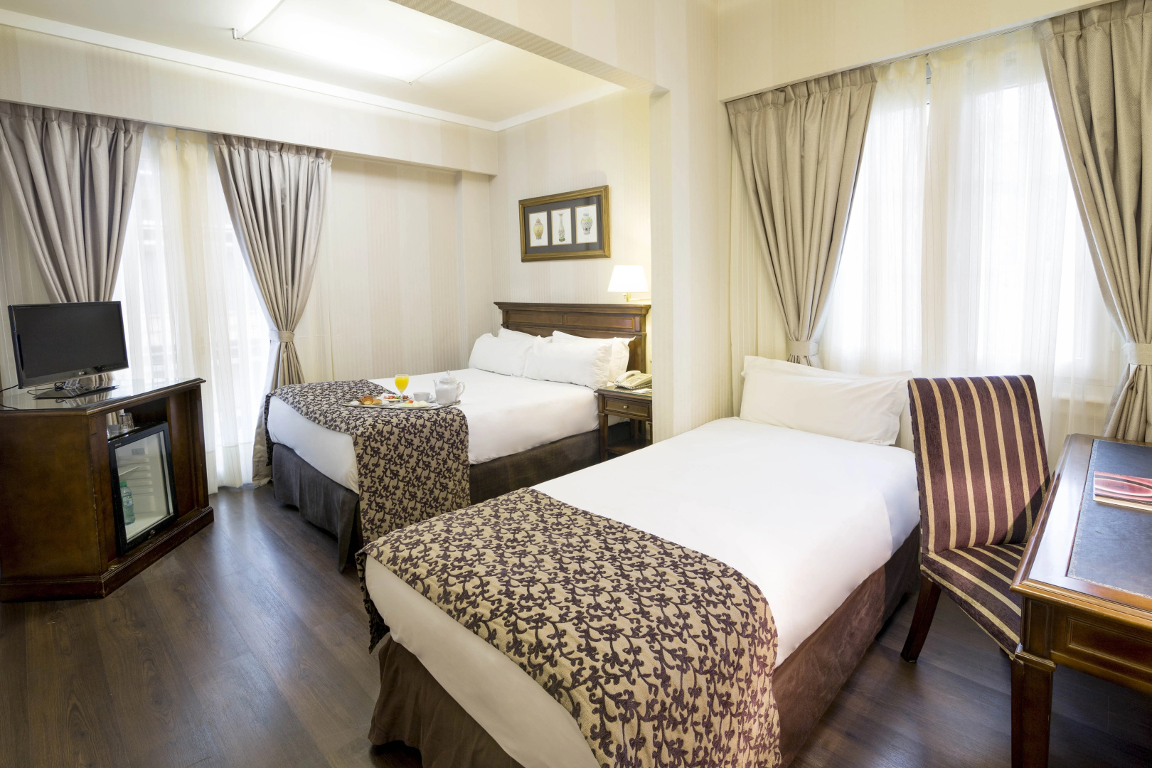 Photo - Claridge Hotel