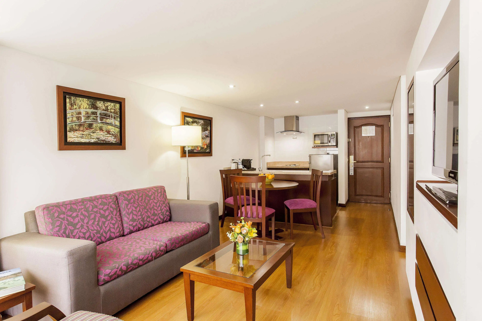 Photo - Radisson Bogota Metrotel