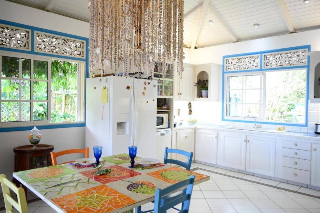 Villa Tangara - Faa'a - Tahiti - 3 bedrooms - pool and lagon view - 6 pers