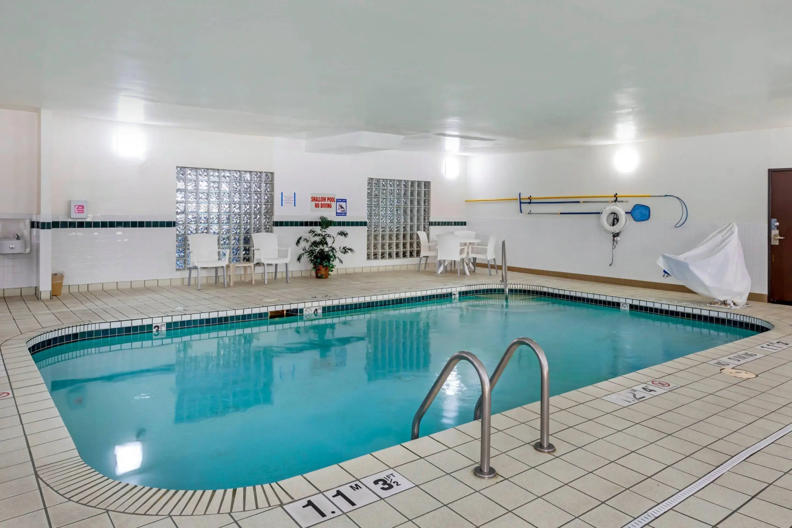 Photo - Comfort Suites North Dallas