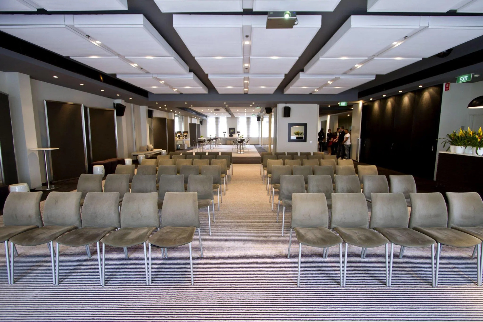 Foto - Establishment Hotel