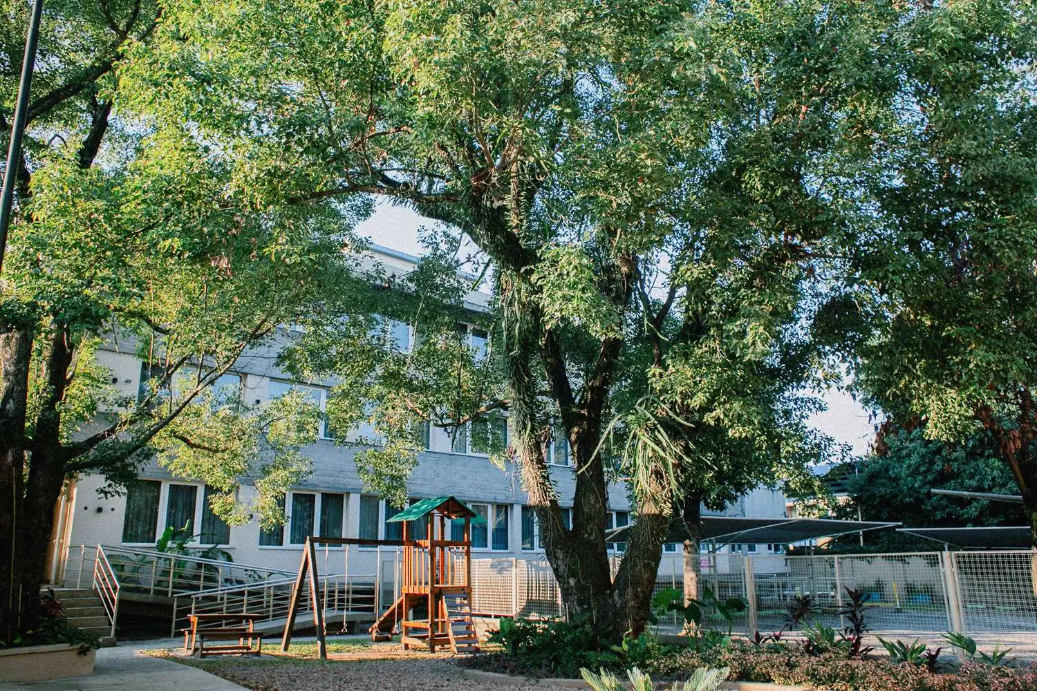 Photo - Howard Johnson by Wyndham Yerba Buena