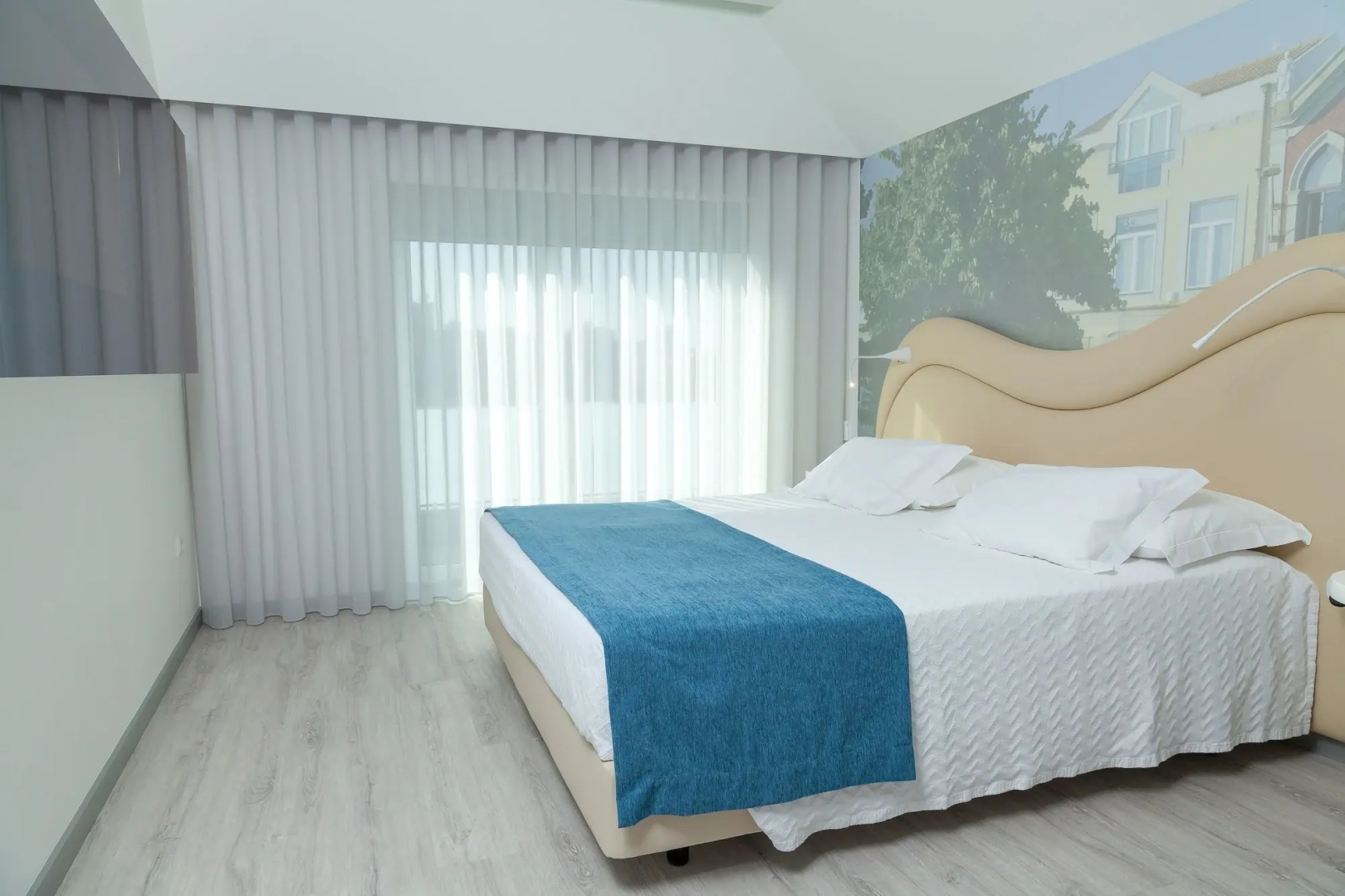 Photo - Varzinn Hotel