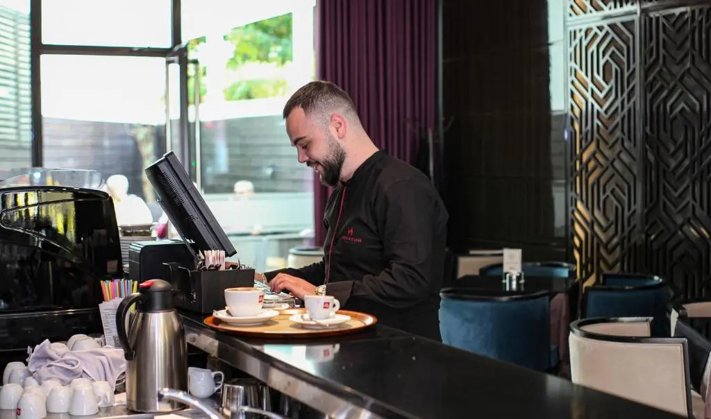 Foto - Senator Hotel