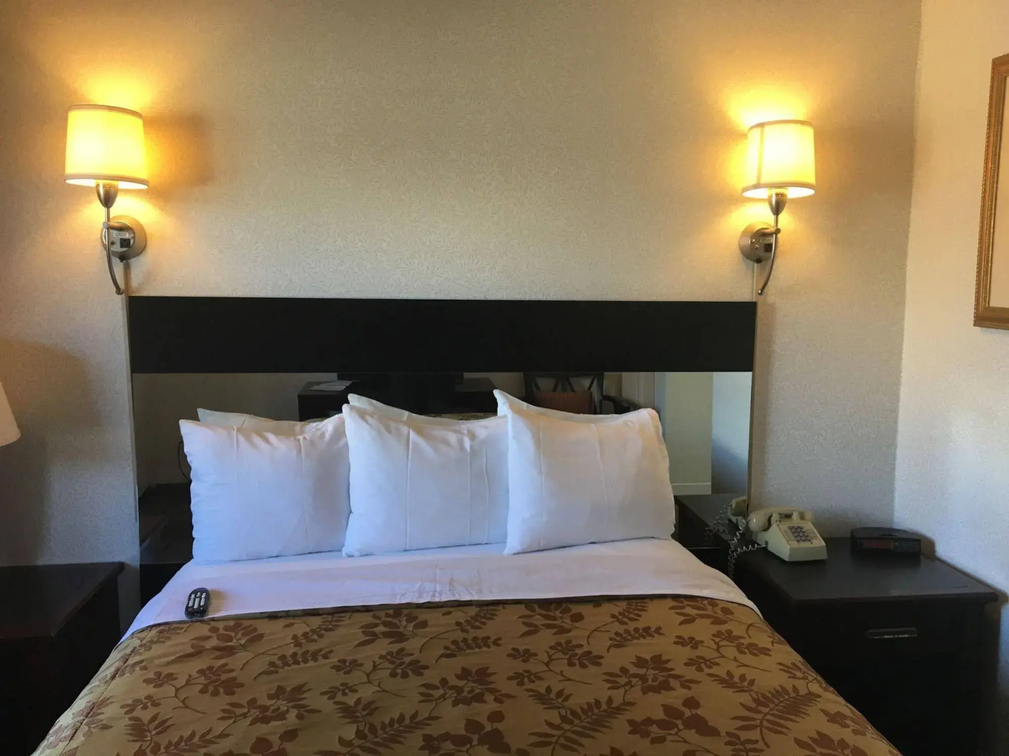Photo - Pacific Heights Inn
