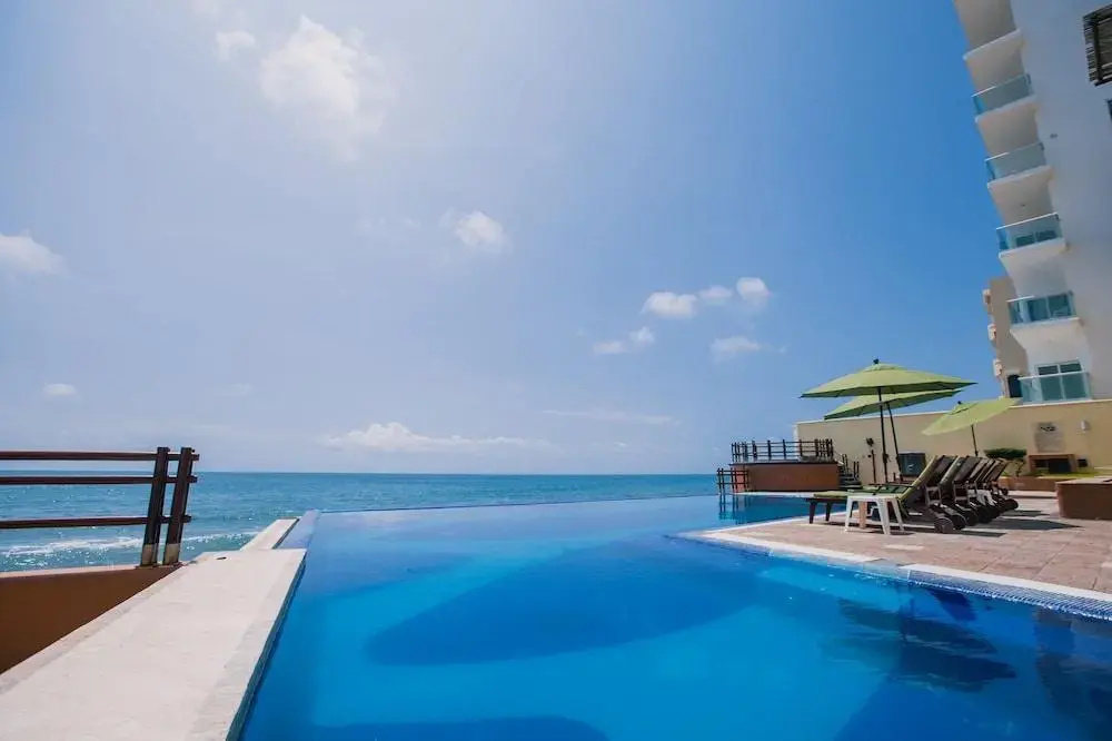 Photo - Zafiro Beach Boutique Resort