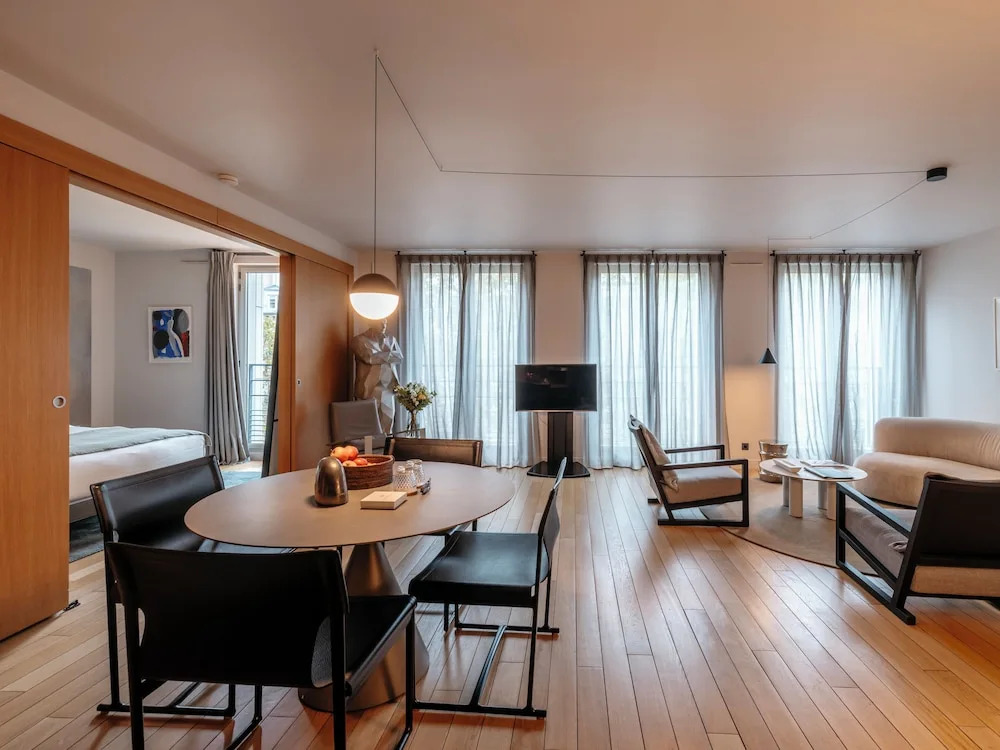 Photo - Hotel de Pourtales