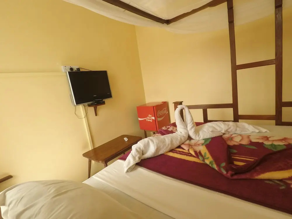 Photo - Garden Lodge