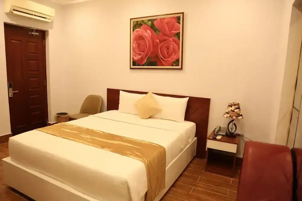 Foto - Hồng Bảo Thạch