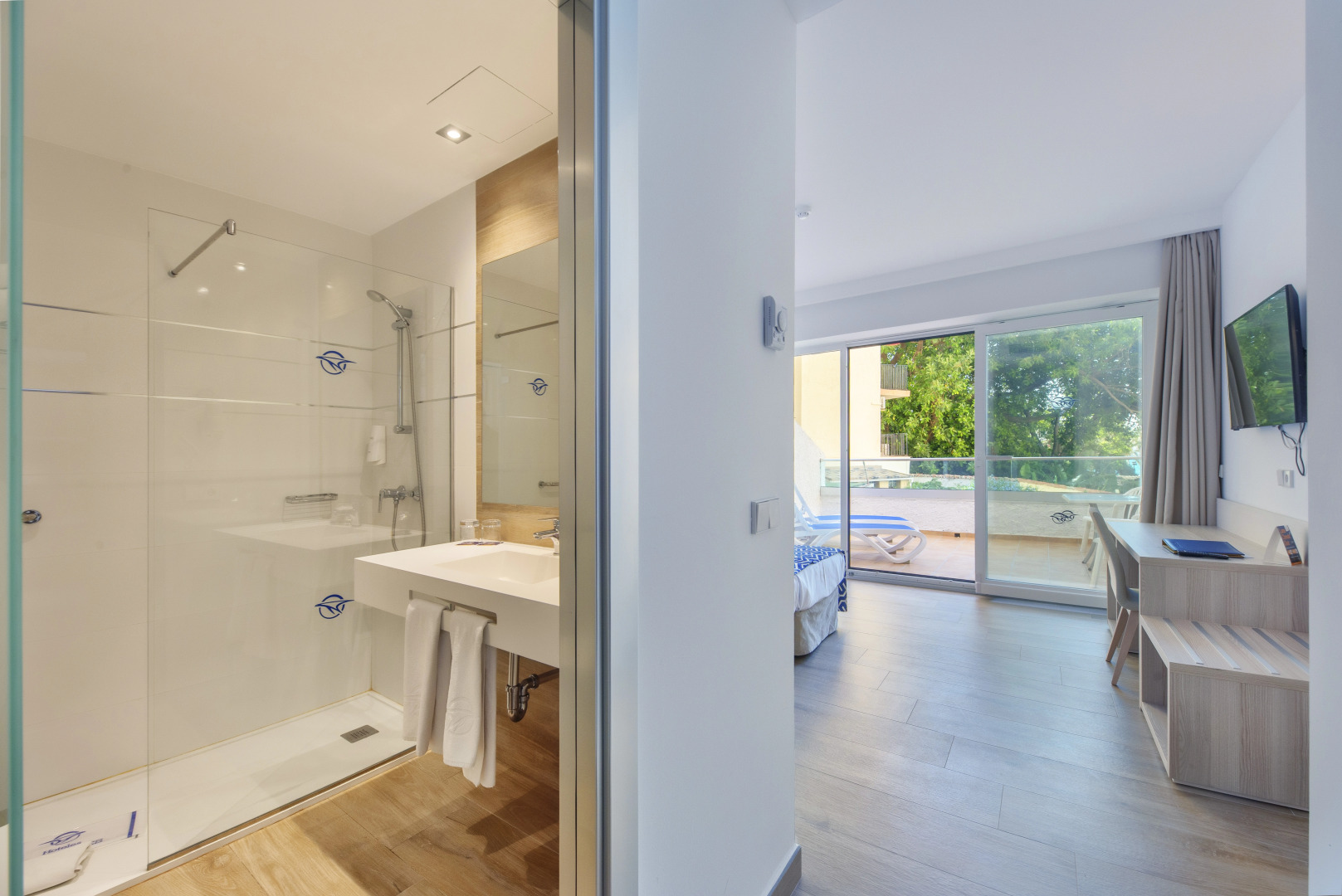 Photo - Globales Gardenia