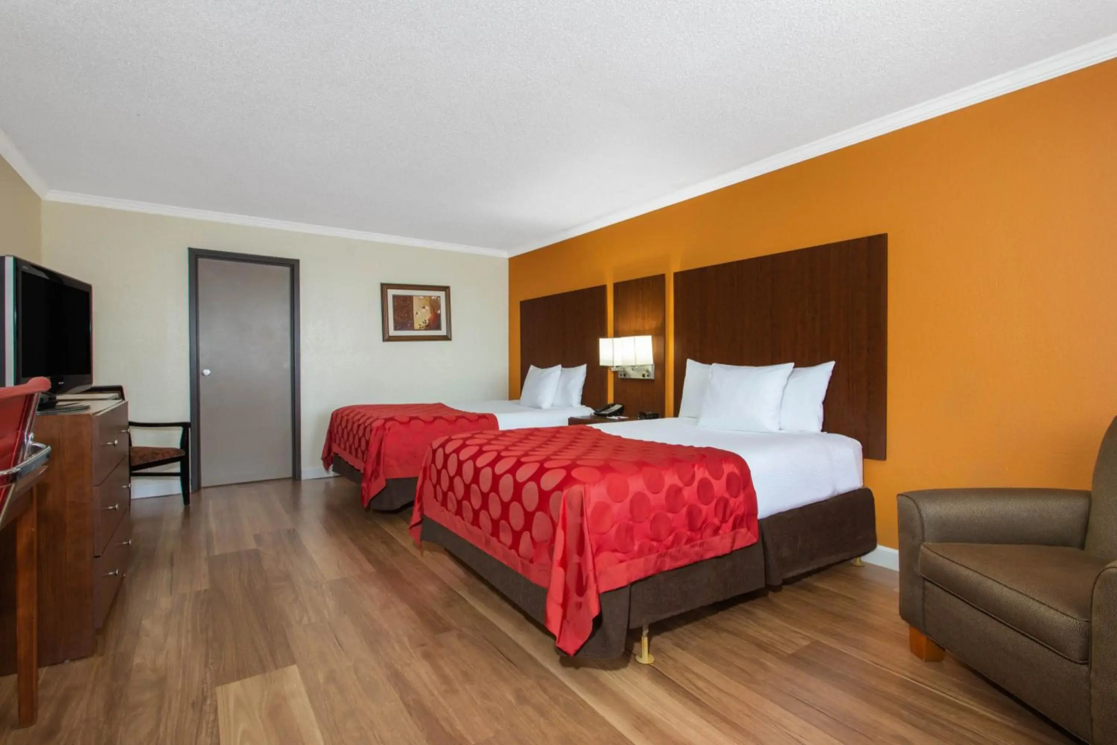 Photo - Ramada by Wyndham Tampa Airport Westshore