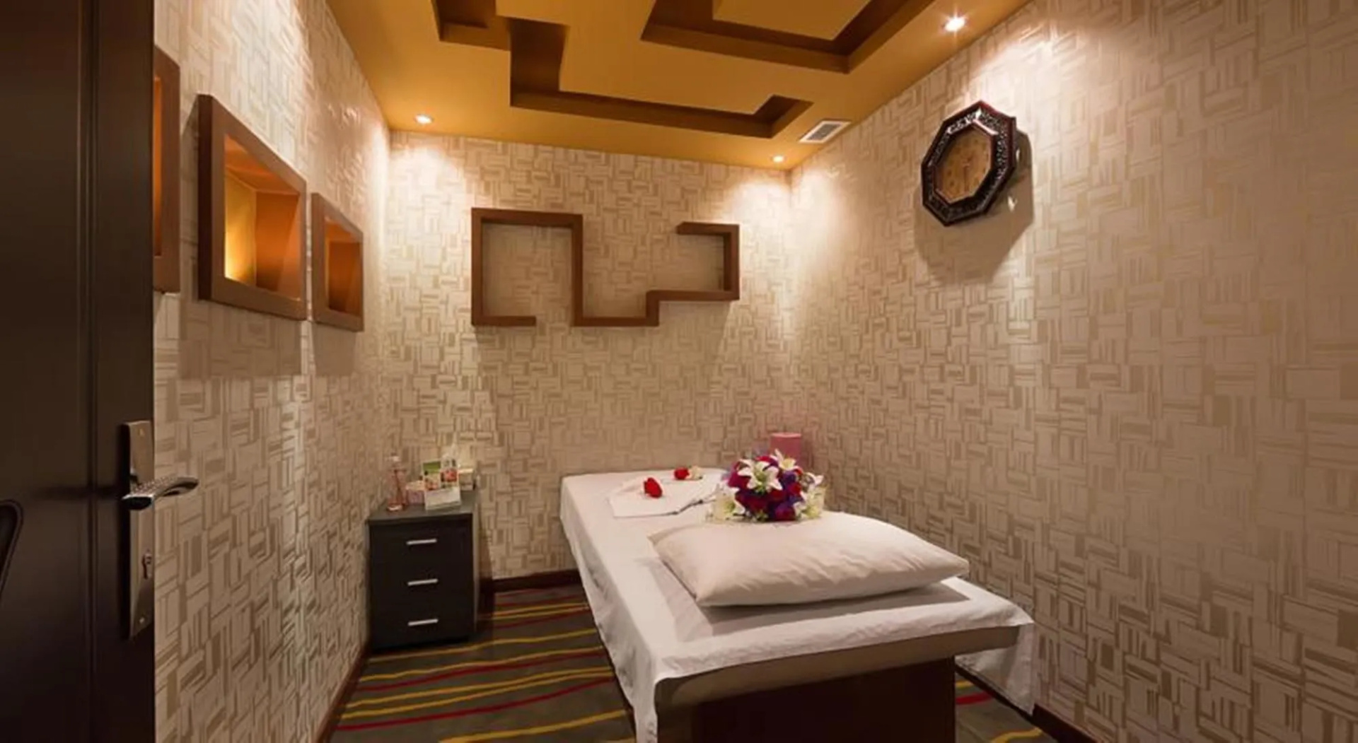 Photo - Al Khaleej Palace Deira Hotel