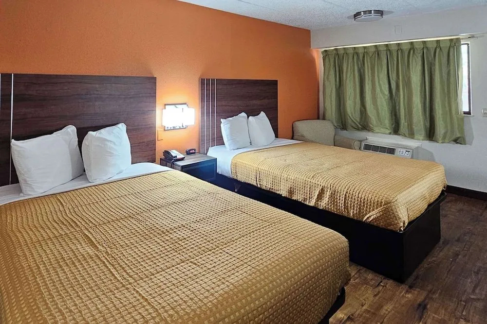 Photo - Econo Lodge Charlotte Airport