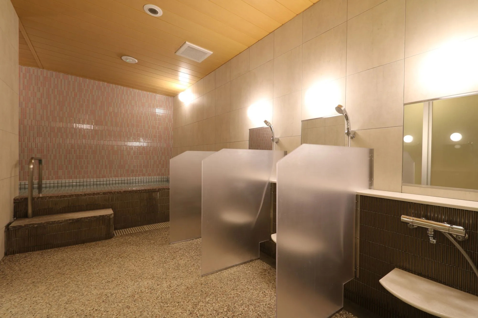 Foto - Cabin & Capsule Hotel J-SHIP Osaka Namba