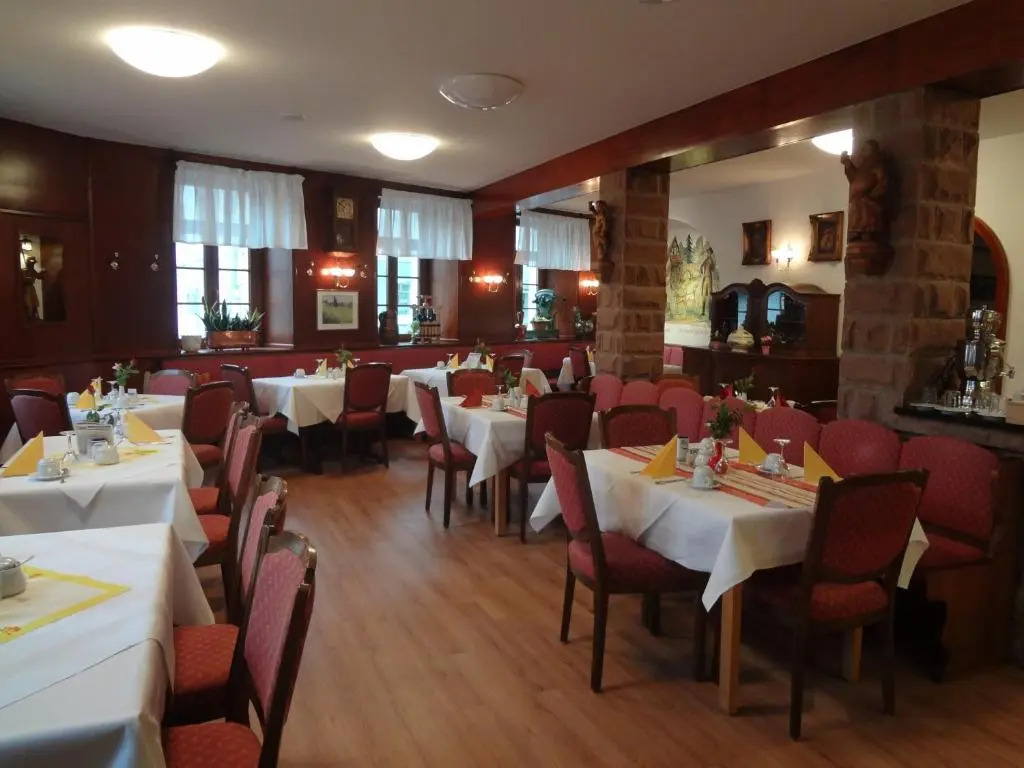 Foto - Hotel Rose Heidelberg inklusive Frühstück, Saunanutzung und Parkplätze nach Verfügbarkeit