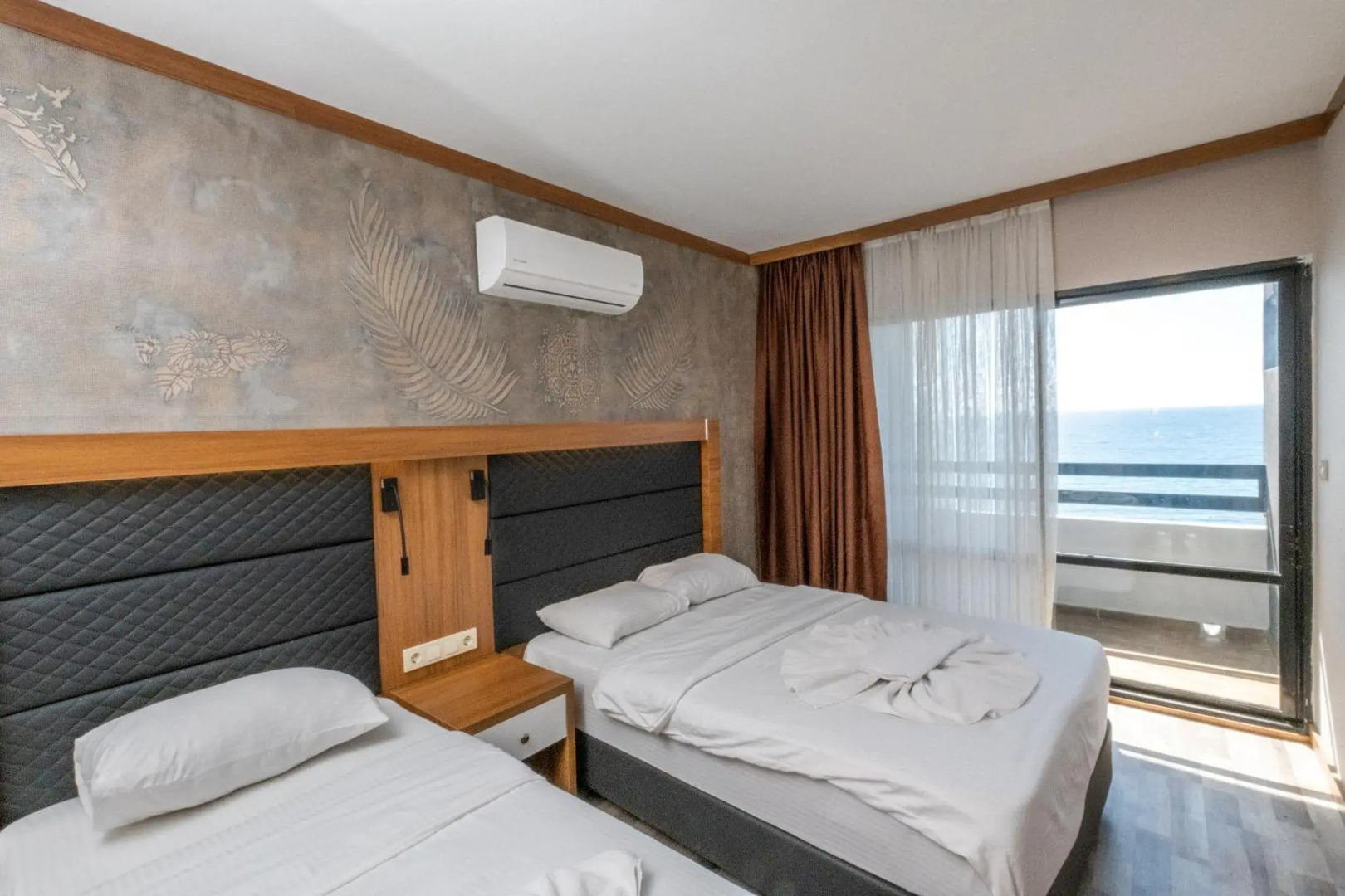 Photo - Sunday Beach Hotel