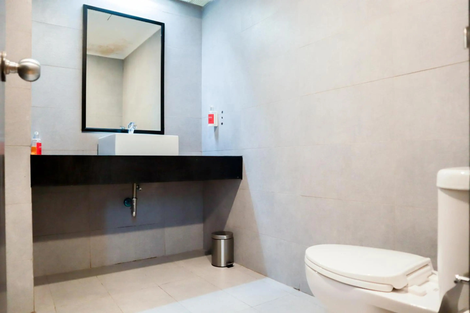 Foto - Super OYO Townhouse 1 Hotel Salemba