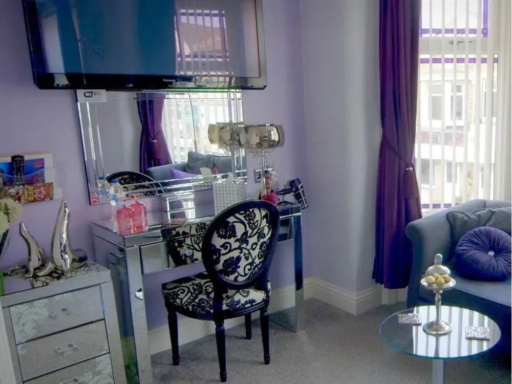 Photo - Kenley Hotel