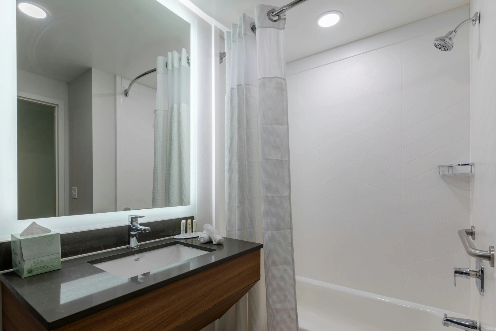 Photo - Fairfield Inn & Suites by Marriott Atlanta Stonecrest