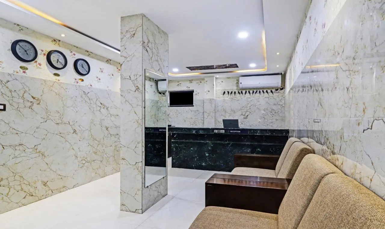 Photo - Itsy Hotels J A Royal Suites Manikonda