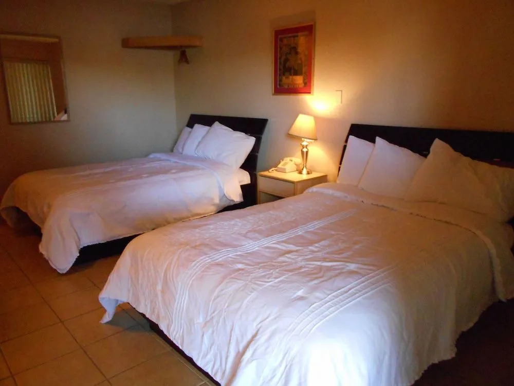 Photo - Victorian Inn