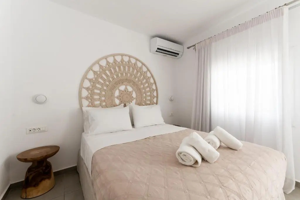 Photo - Super Paradise Hotel