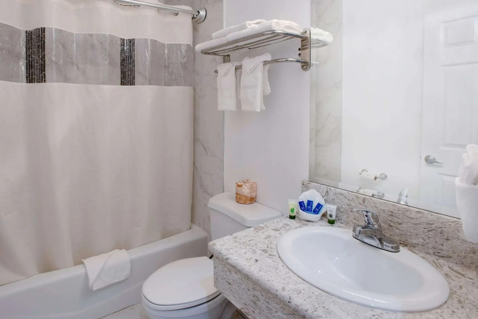 Foto - Rodeway Inn & Suites Pasadena