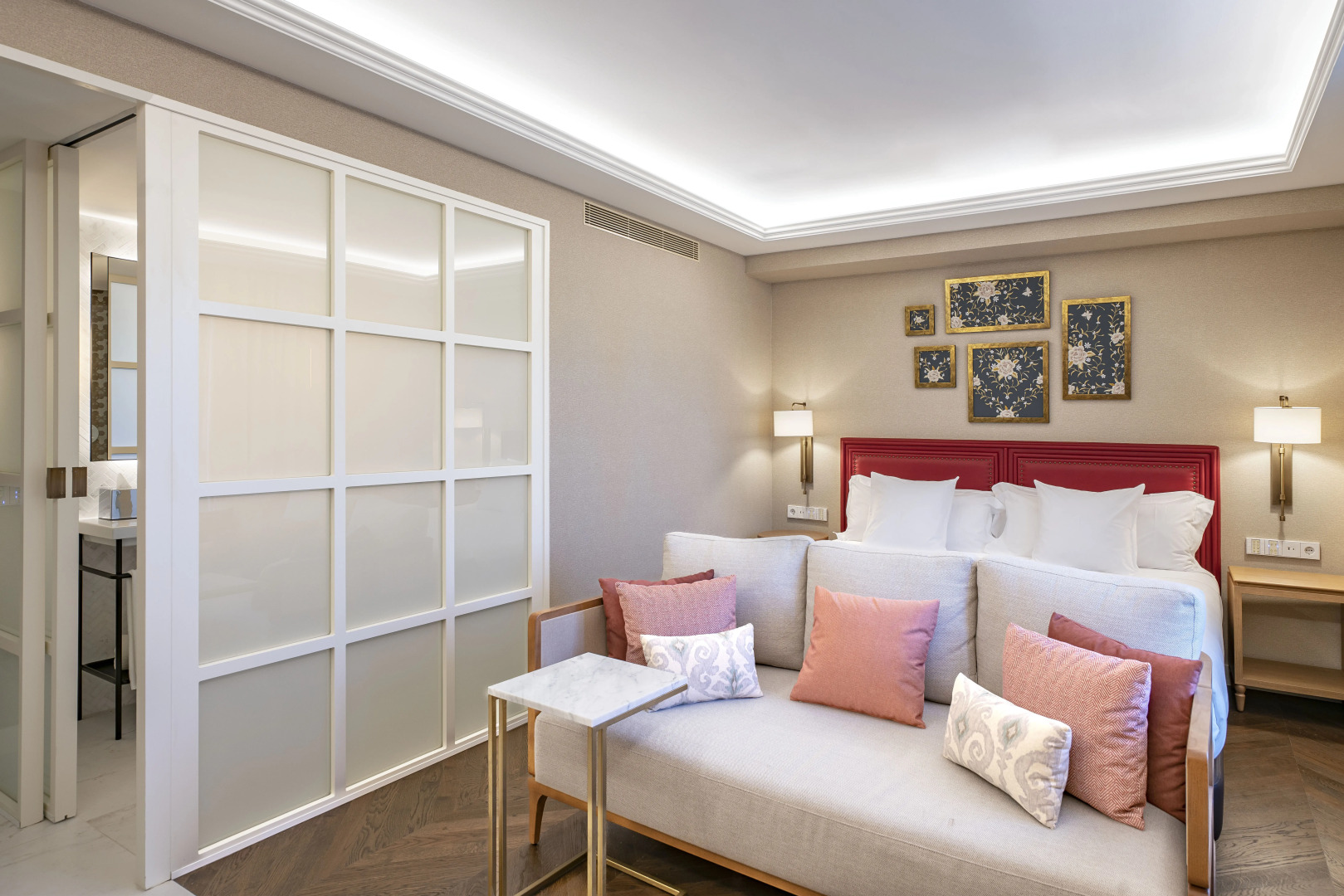 Photo - Vincci Molviedro Suites Apartments