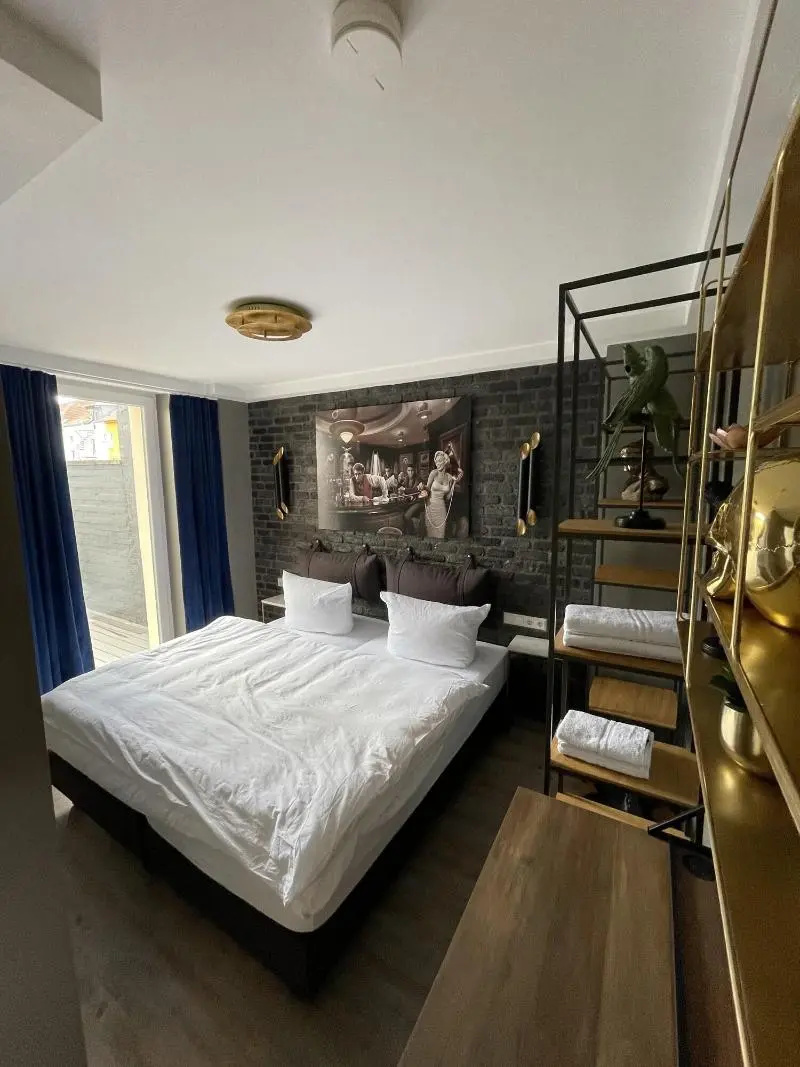 Photo - IQ Hotel