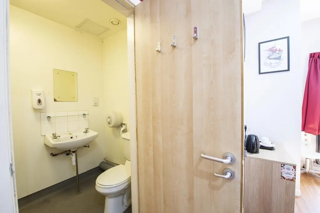 Photo - a&o Edinburgh City