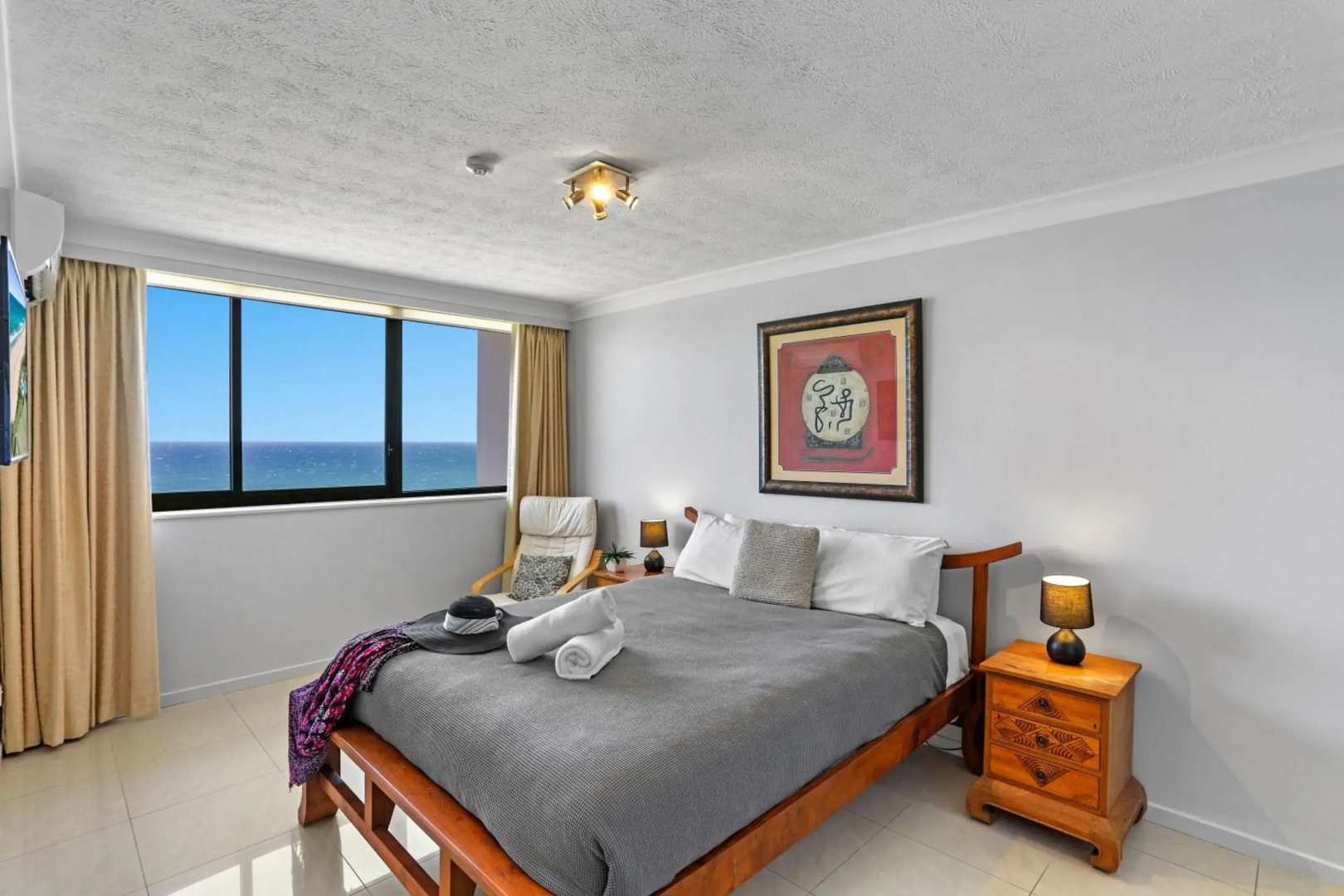 Photo - Breakers North Absolute Beachfront Apartments - Official