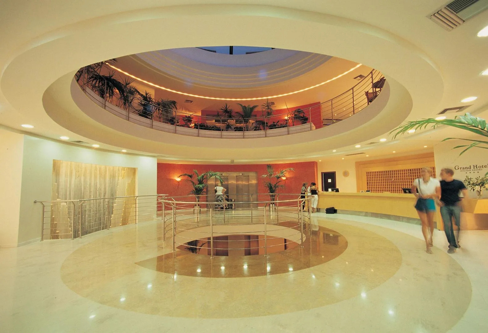 Foto - Grand Hotel Holiday Resort