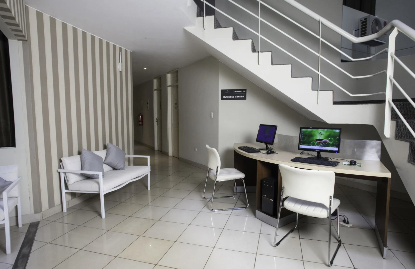 Foto - Palmetto Hotel Business La Perla