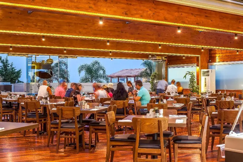 Photo - Sunny Days Hotel