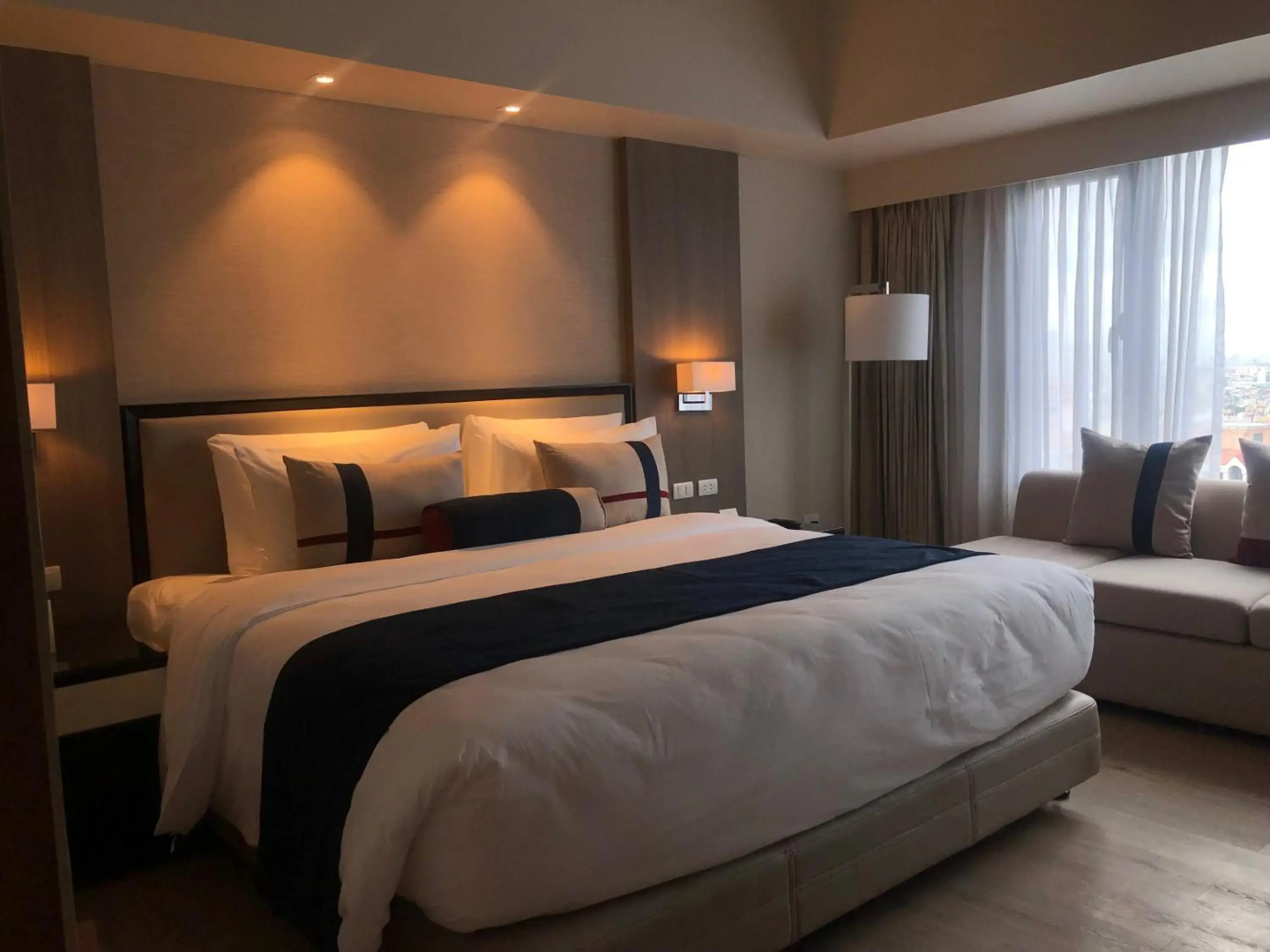 Foto - Seda Residences Makati
