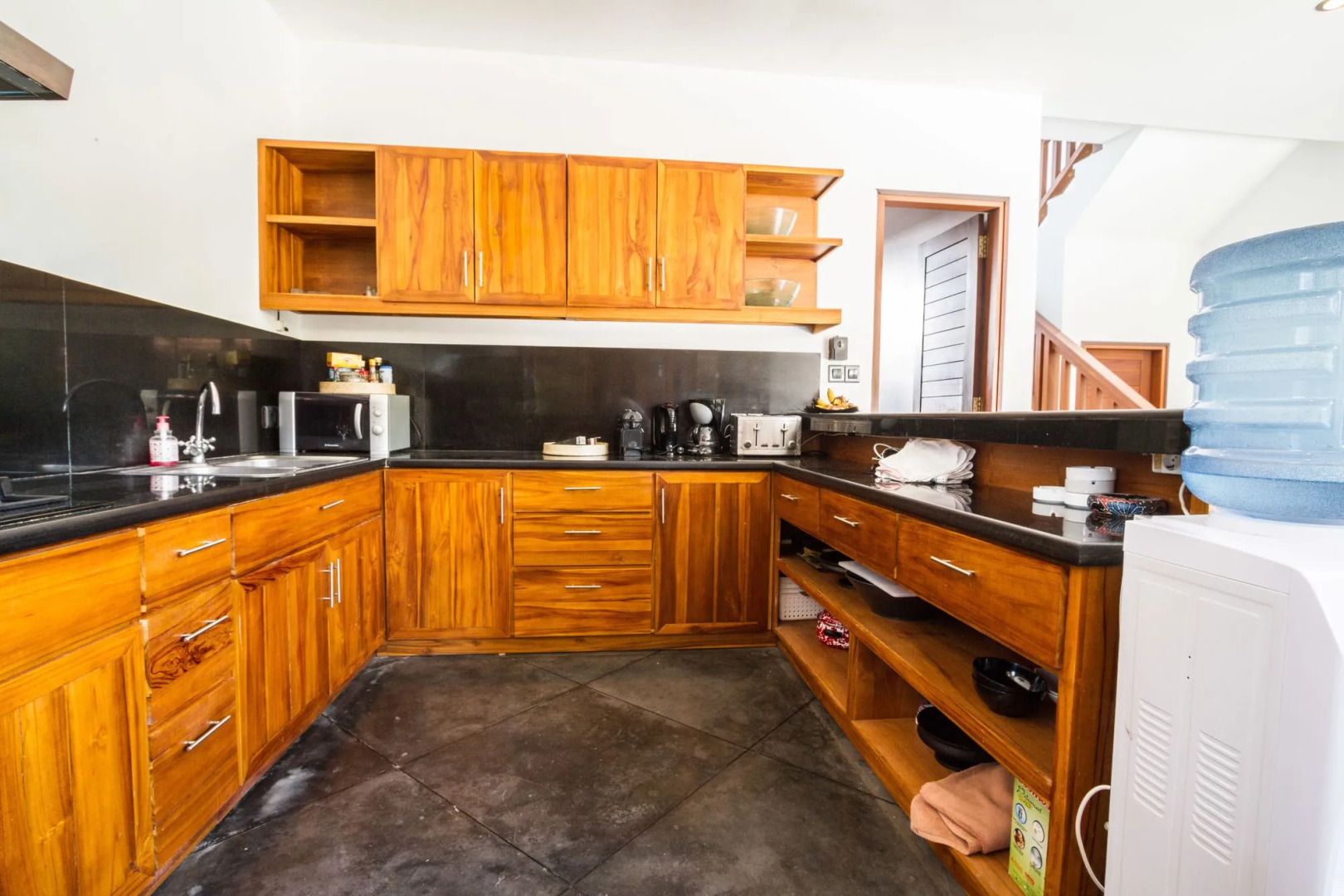 Foto - Villa Martine - Fantastic 5BR Villa - Perfect Location in Seminyak