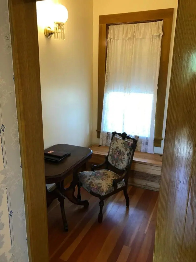 Photo - Cosmopolitan Hotel