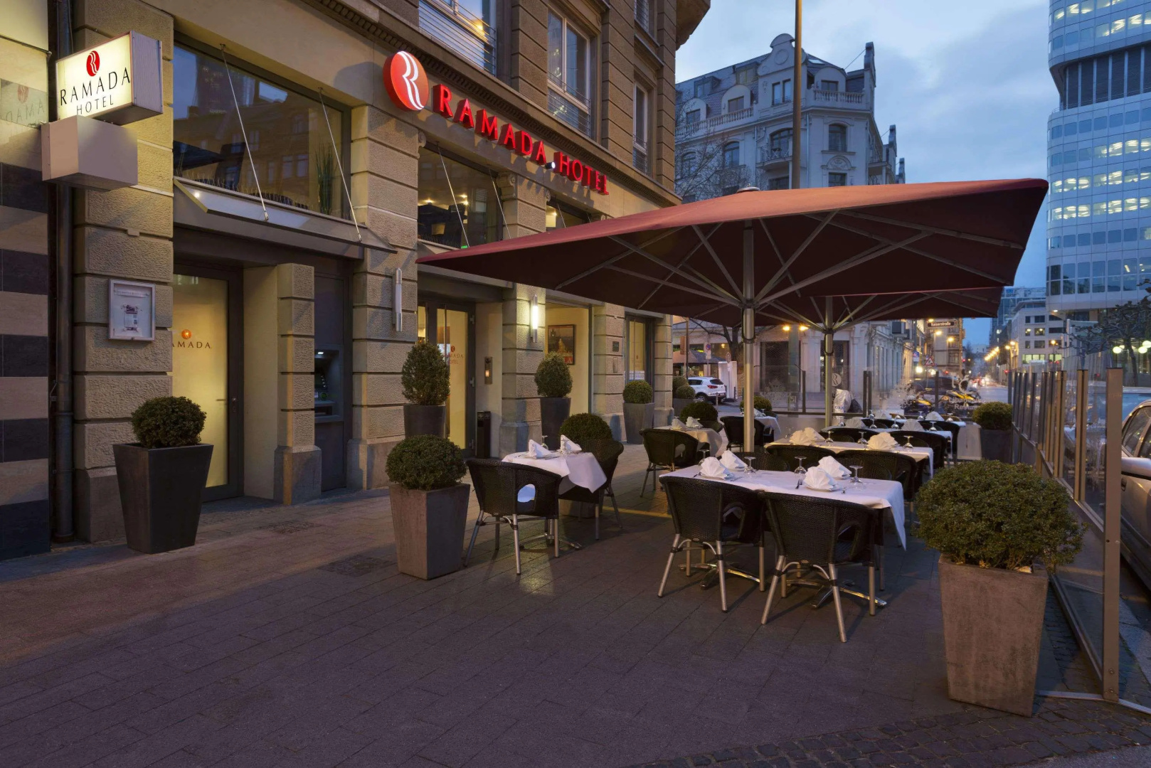Foto - Ramada by Wyndham Frankfurt Central Station