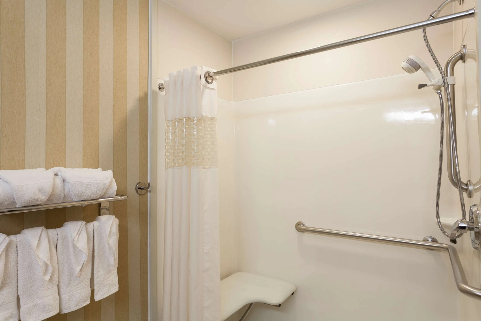 Foto - Hampton Inn & Suites Addison