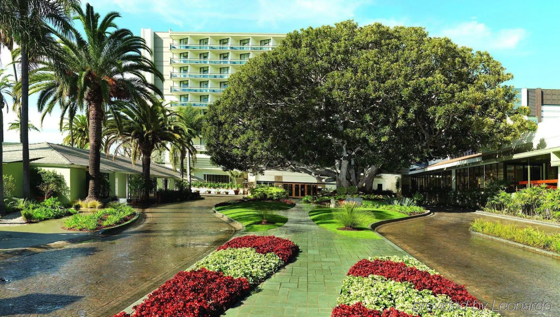 Photo - Fairmont Miramar Hotel & Bungalows