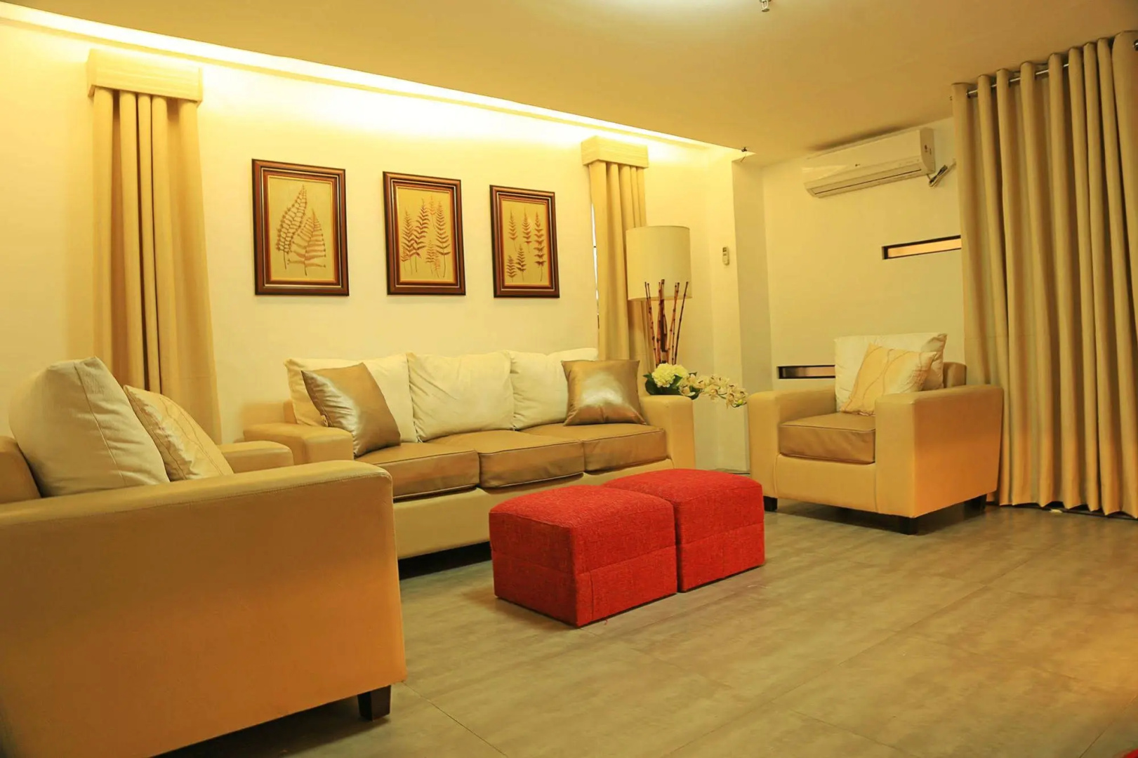 Photo - Travelbee Business Inn
