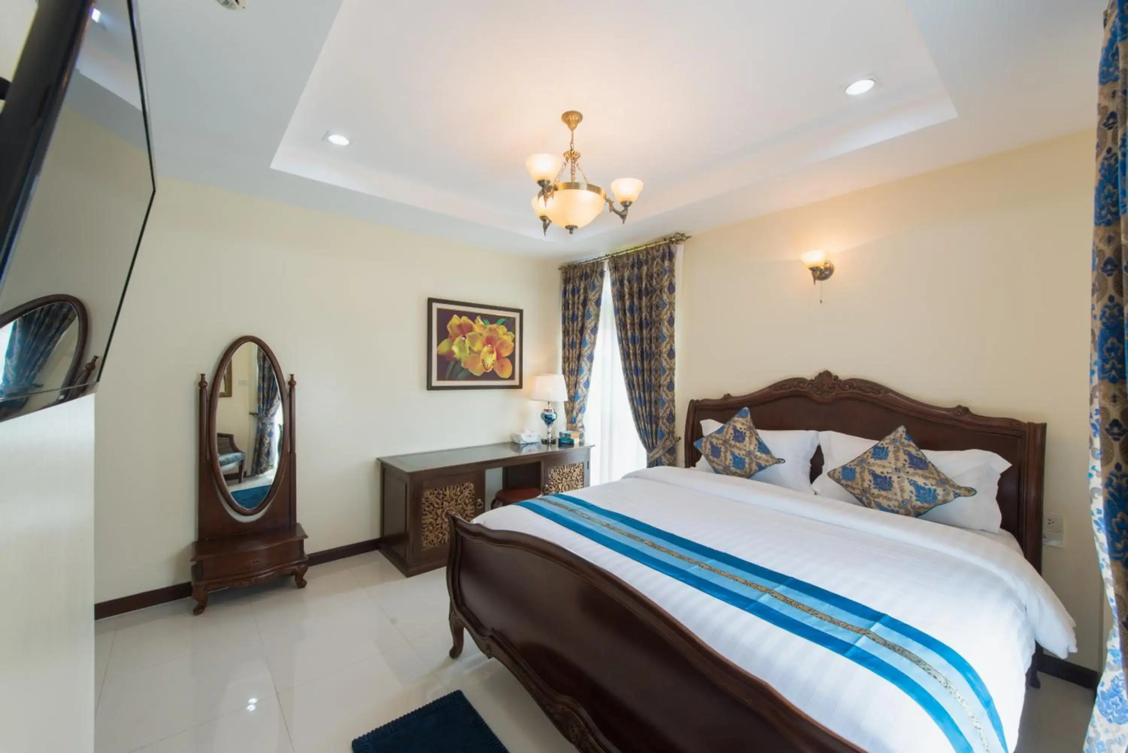 Foto - The Velvet Orchid