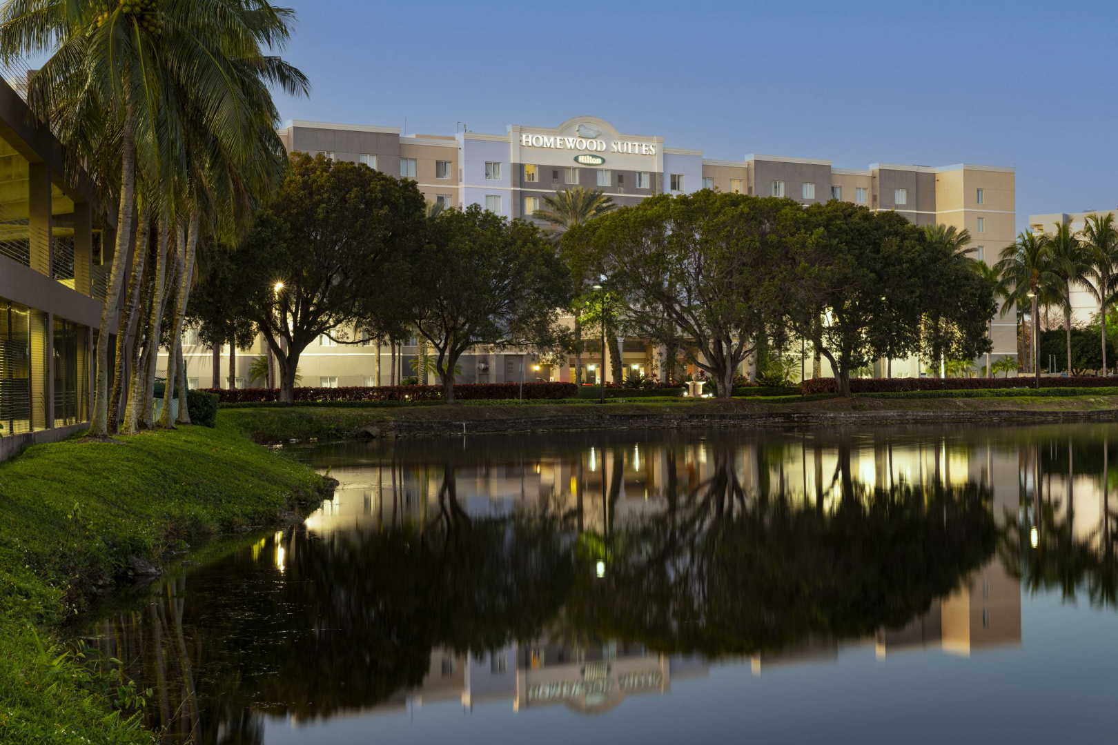 Photo - Homewood Suites by Hilton Miami-Airport/Blue Lagoon