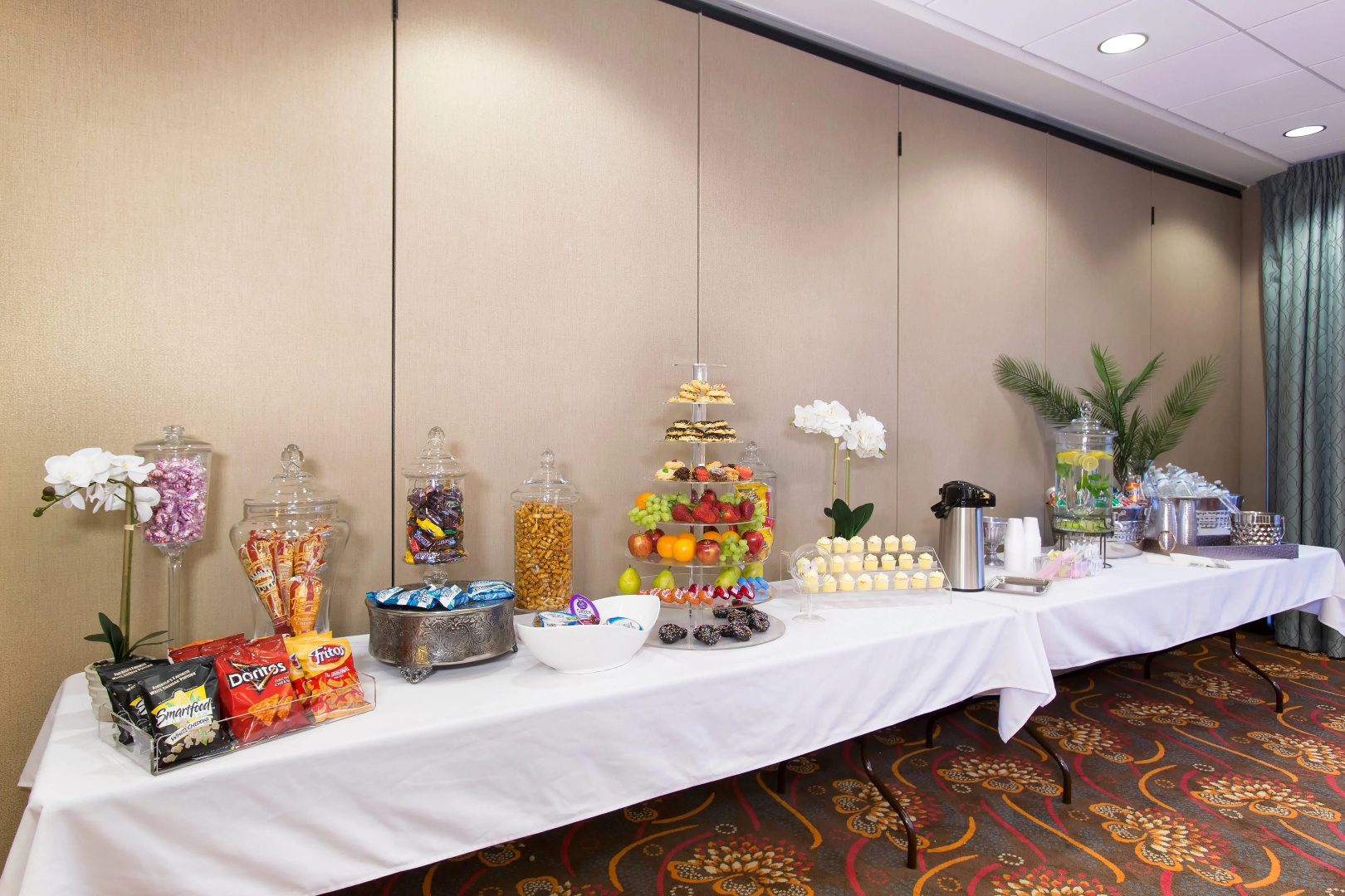 Photo - Ramada Plaza by Wyndham Orlando Resort & Suites Intl Drive