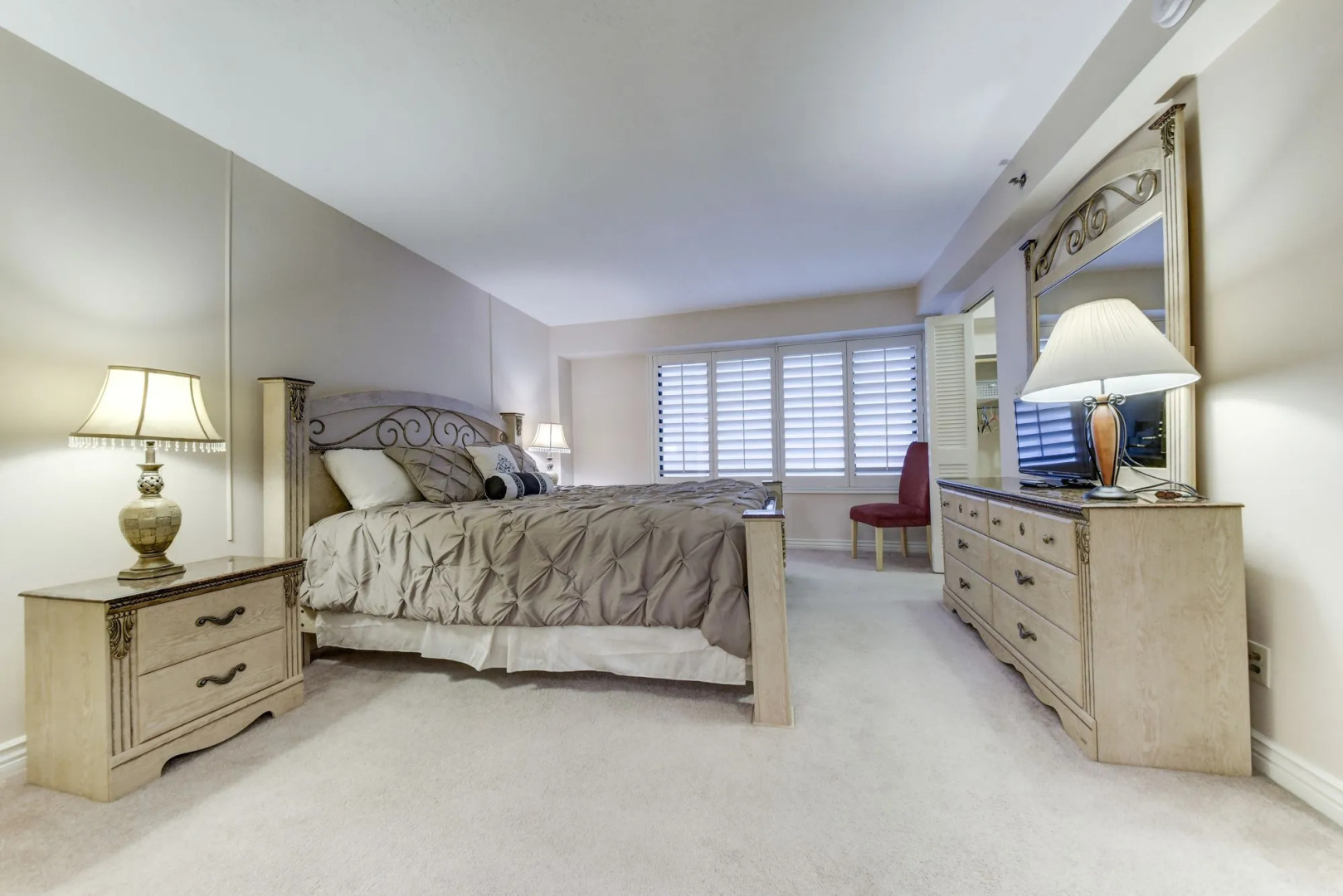 Photo - Jockey Club Suites