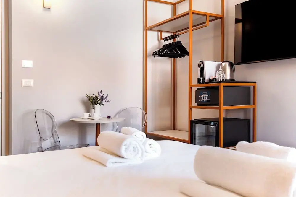 Photo - Velia Relais