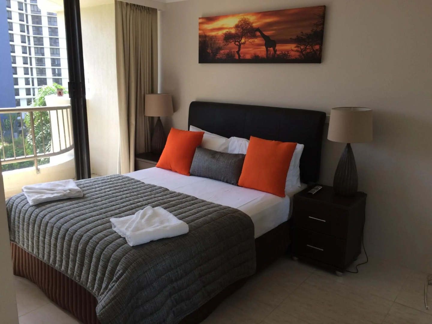 Photo - Aristocrat Apartments