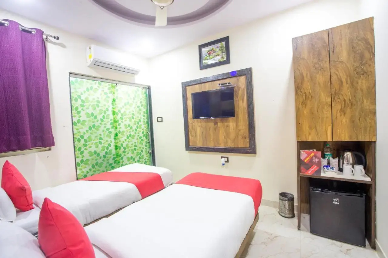 Photo - Hotel Dollar Inn